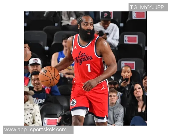 哈登谈超越奥尼尔的荣幸与努力：从偶像到传奇的成长之路