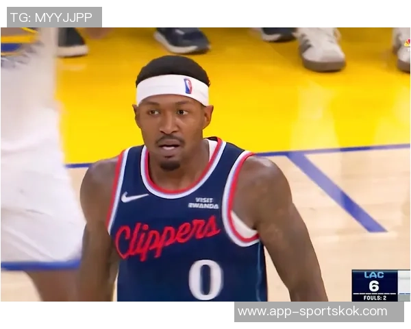 比尔上场时快船防守如同多了一道自动感应门的深度解读